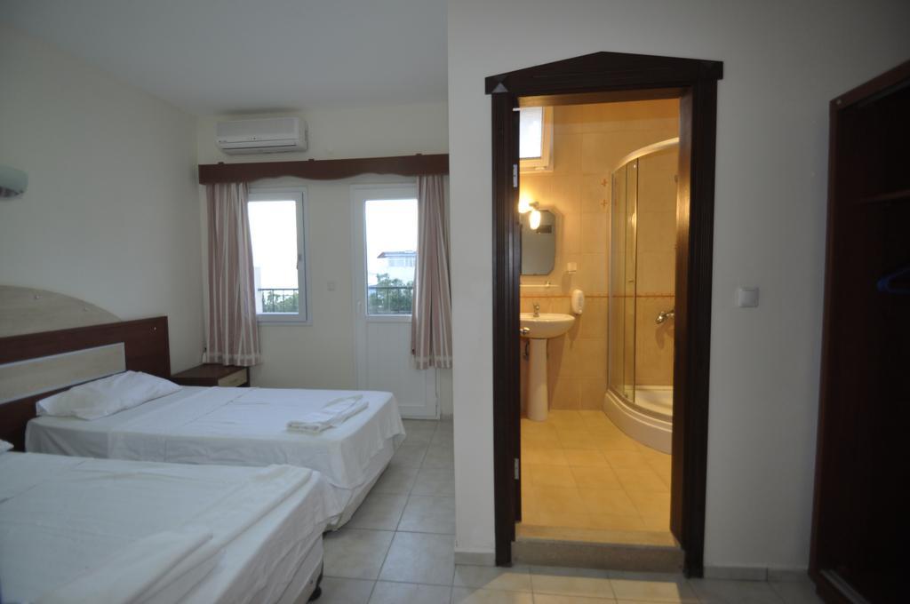 Ado Beach Hotel Turgutreis Værelse billede